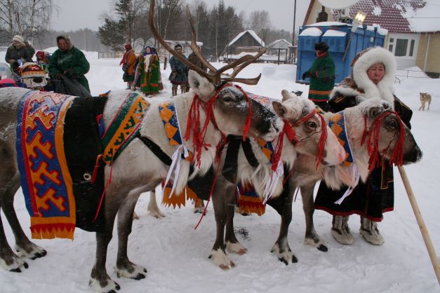 トナカイ牧夫の祝祭にて（ロシア連邦ヤマロ・ネネツ自治管区）